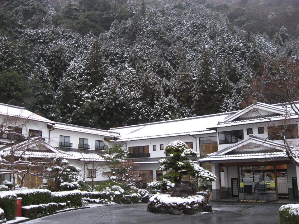 Отель Okumizuma Onsen Kaizuka Экстерьер фото