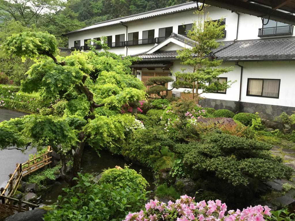 Отель Okumizuma Onsen Kaizuka Экстерьер фото